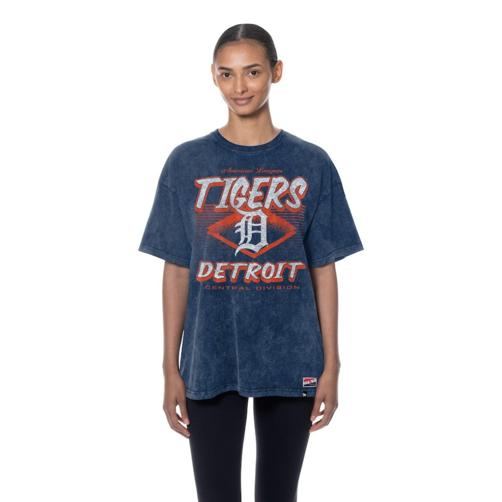 MLB Detroit Tigers New Era Women's Mineral Wash Oversized T-Shirt