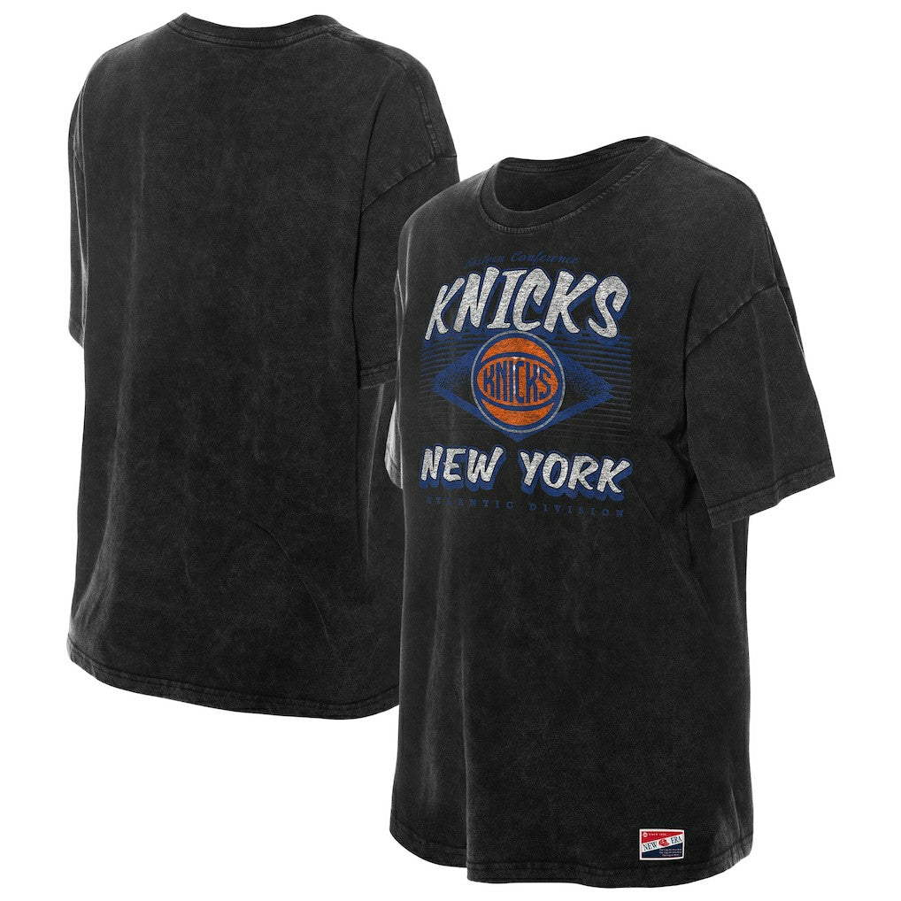 NBA New York Knicks Women's Throwback Mineral Wash Oversized T-Shirt