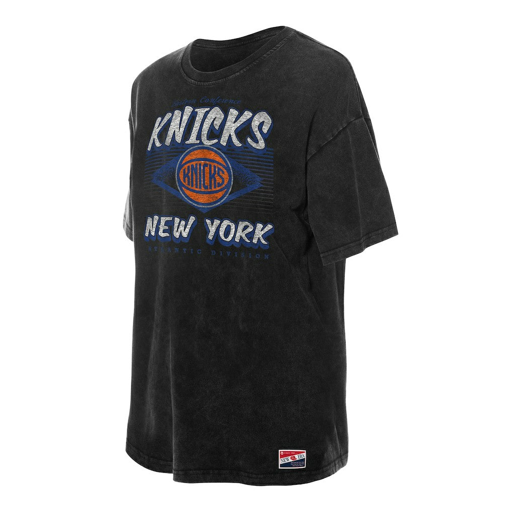 NBA New York Knicks Women's Throwback Mineral Wash Oversized T-Shirt