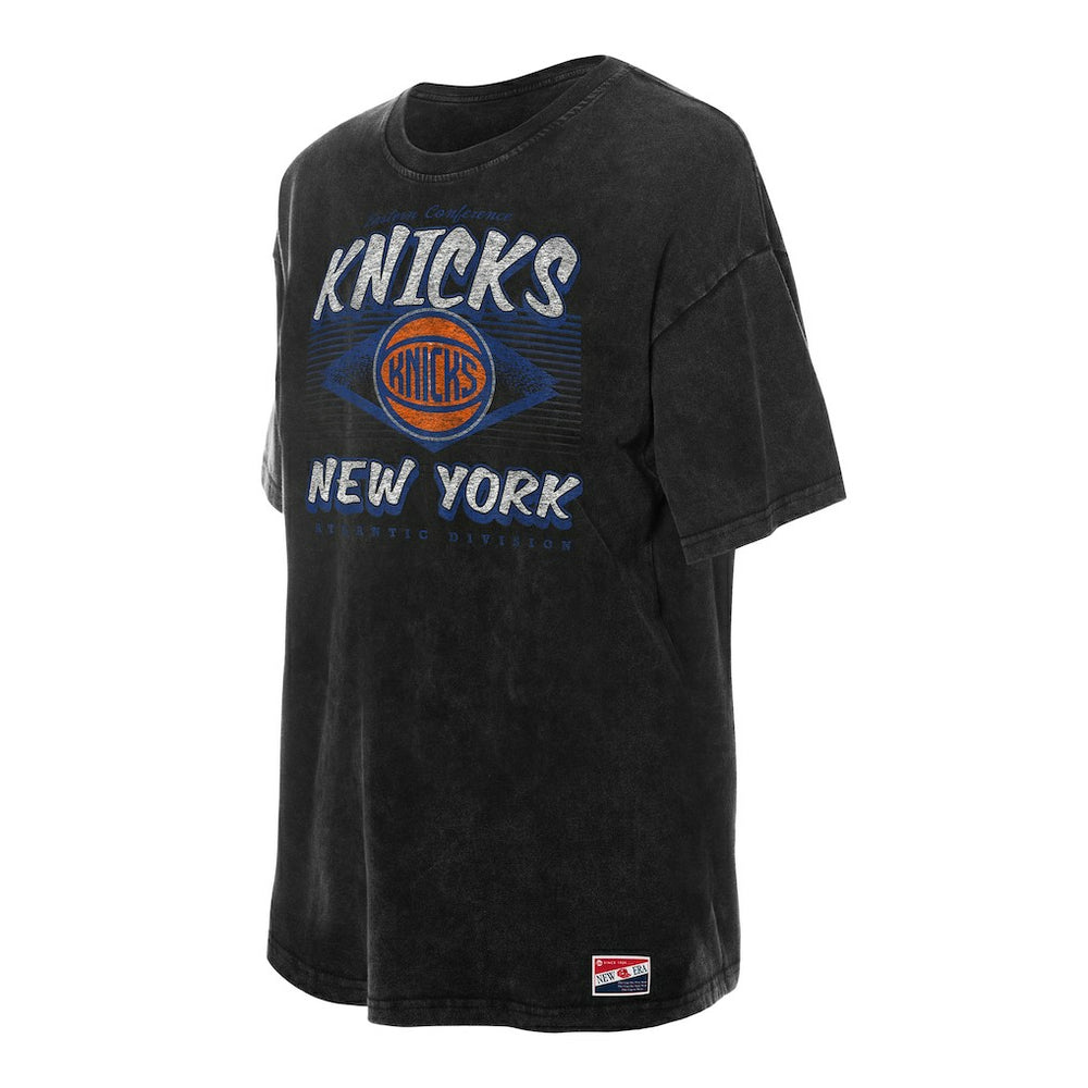 NBA New York Knicks Women's Throwback Mineral Wash Oversized T-Shirt