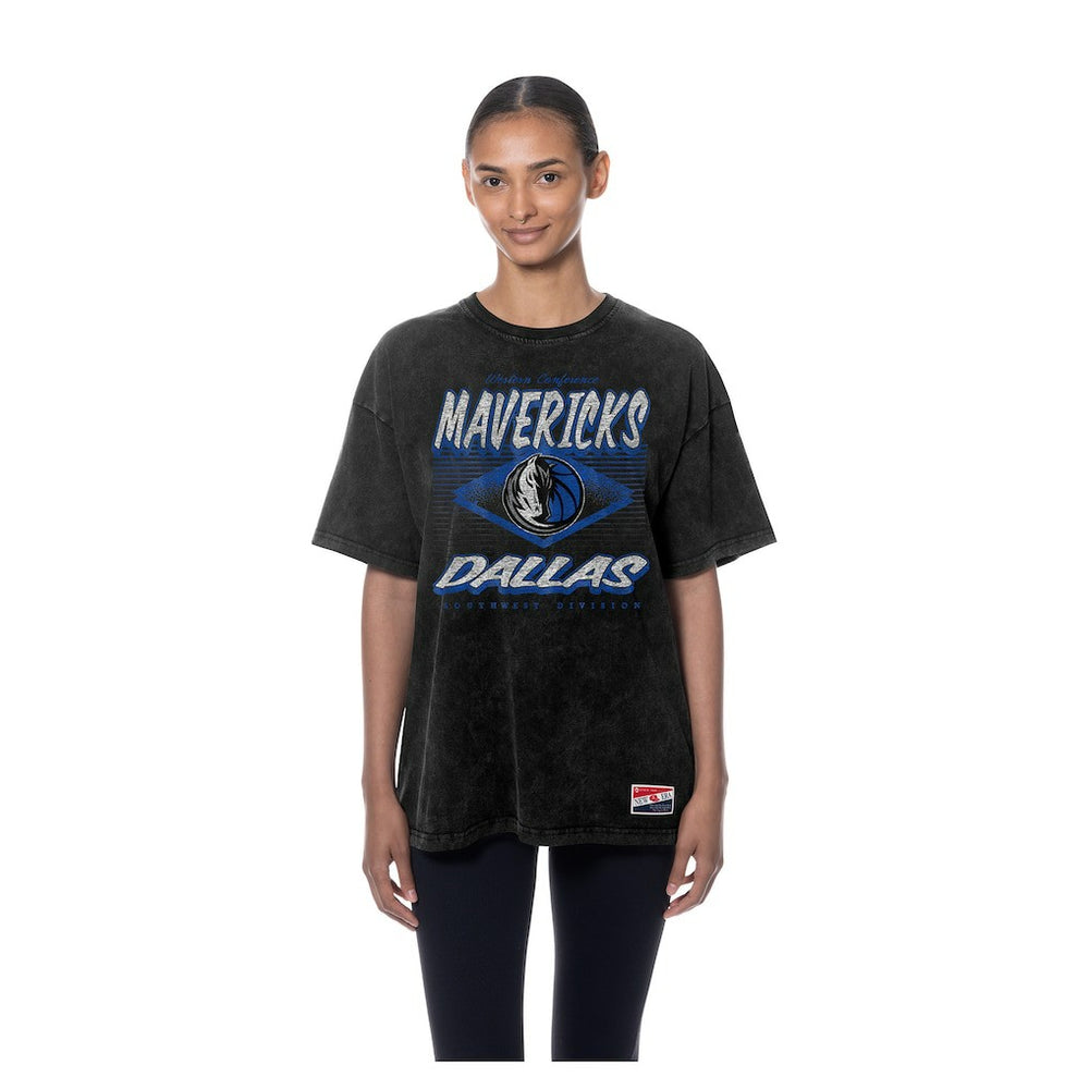 NBA Dallas Mavericks Women's Throwback Mineral Wash Oversized T-Shirt sale