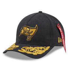 x Alpha Industries A-Frame 9FORTY Adjustable Hat - Tampa Bay Buccaneers