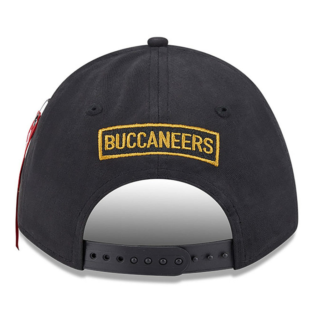 x Alpha Industries A-Frame 9FORTY Adjustable Hat - Tampa Bay Buccaneers