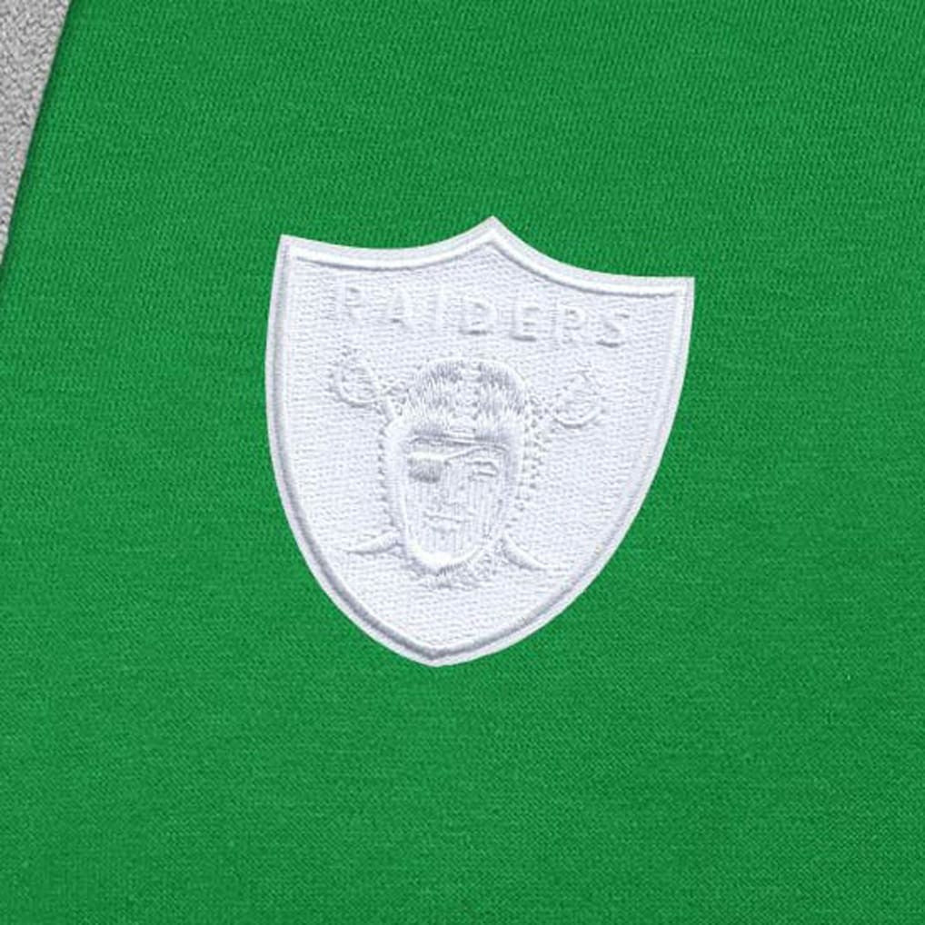 Antigua St. Patrick's Day Victory Pullover Hoodie - Las Vegas Raiders