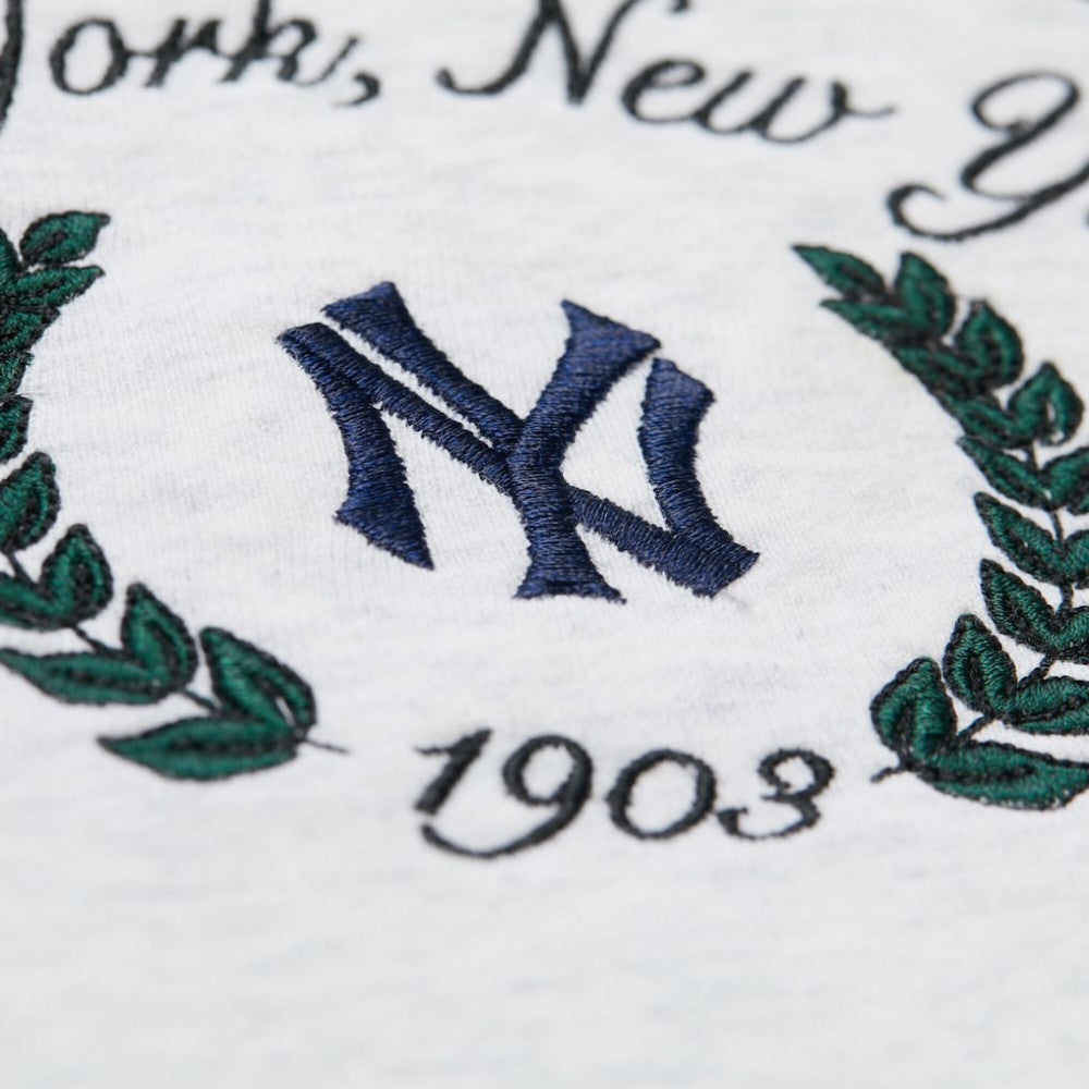 MLB New York Yankees Mitchell & Ness Women's Cropped Toggle Pullover Sweatshirt