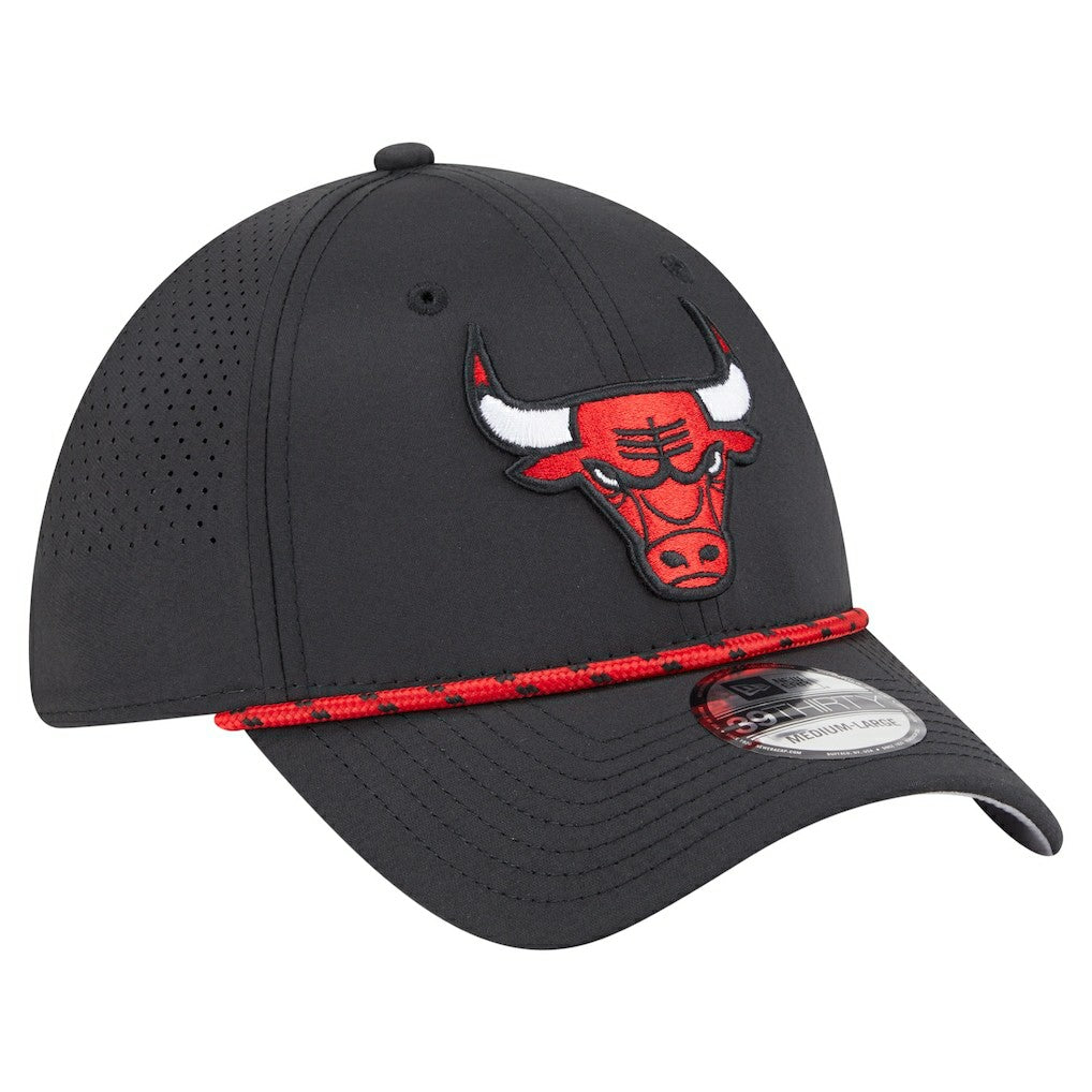 NBA Chicago Bulls Featherweight Poly Rope Flex 39Thirty Hat