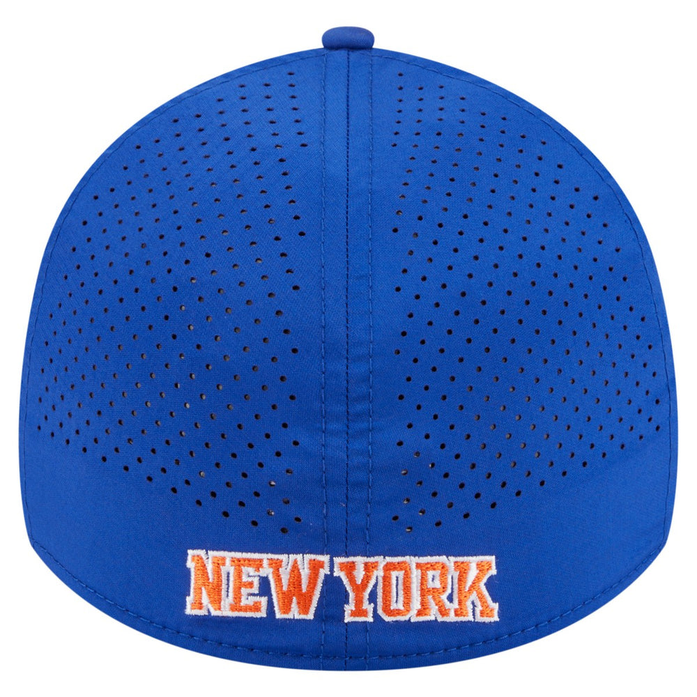NBA New York Knicks Featherweight Poly Rope Flex 39Thirty Hat