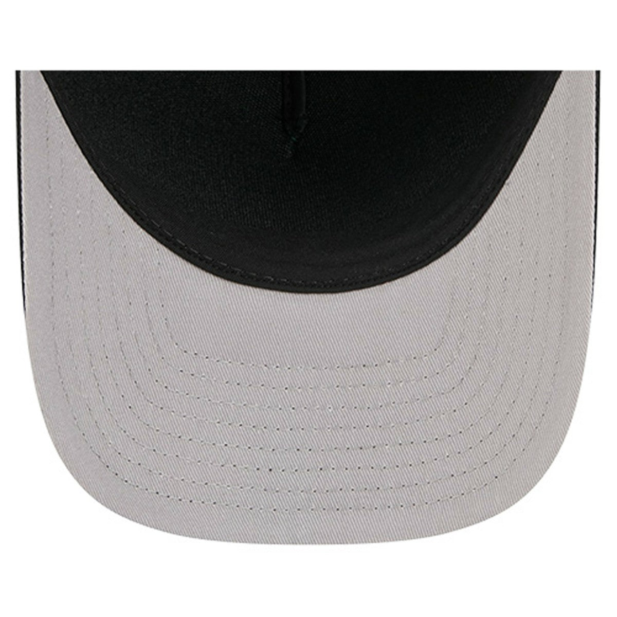 NBA Milwaukee Bucks Bold Arch COOLERA 9FORTY A-Frame M-Crown Adjustable Hat