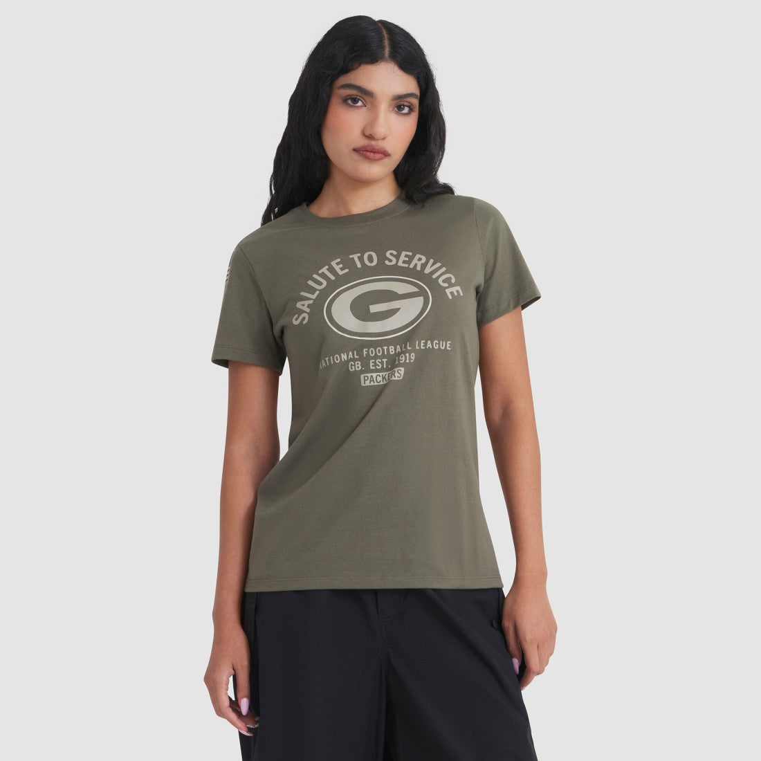 Women's 2025 Salute to Service Sideline T-Shirt - Green Bay Packers