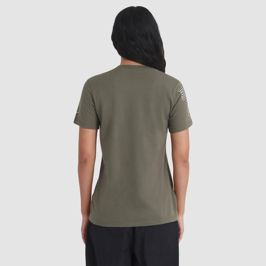 Women's 2025 Salute to Service Sideline T-Shirt - Green Bay Packers