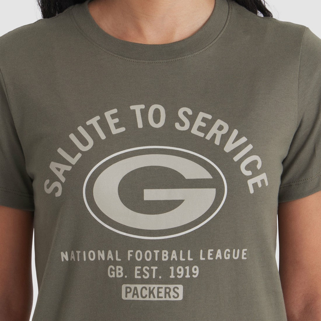 Women's 2025 Salute to Service Sideline T-Shirt - Green Bay Packers