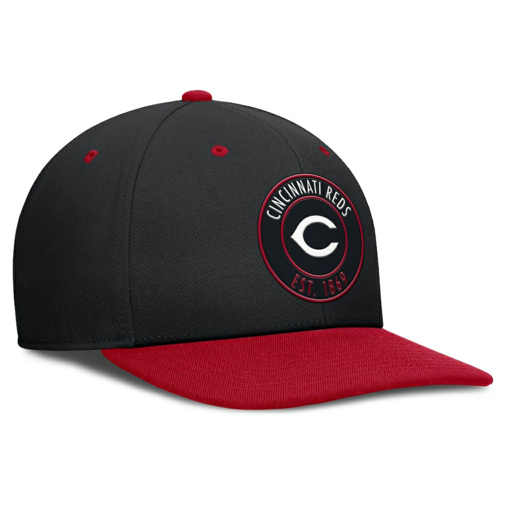 MLB Cincinnati Reds Nike Cooperstown Collection Pro Dri-FIT Snapback Hat