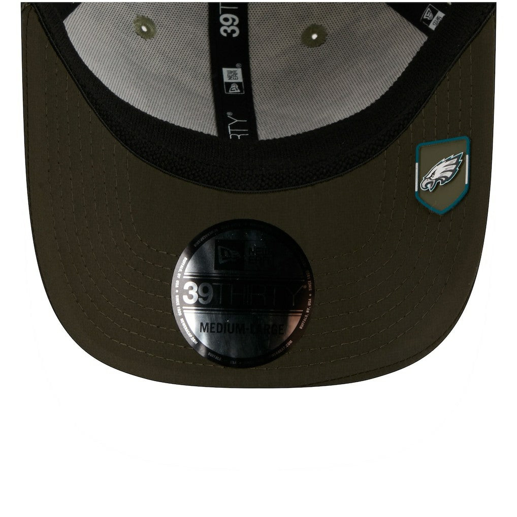 2025 Salute to Service 39THIRTY Flex Hat - Philadelphia Eagles