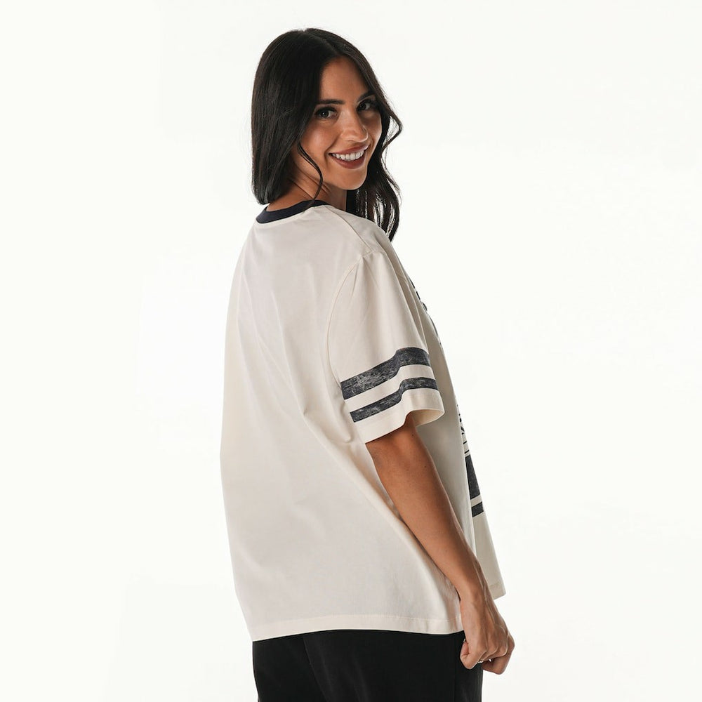 The Wild Collective Women's Vintage Drop Shoulder Oversized Boyfriend T-Shirt - Dallas Cowboys