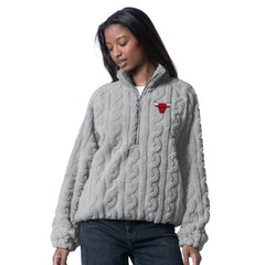 NBA Chicago Bulls G-III 4Her by Carl Banks Women's Champ Half-Zip Pullover
