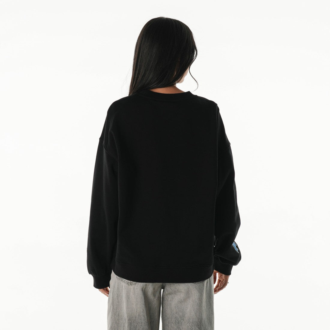 The Wild Collective Women's Rock Crystal Oversized Crewneck Sweatshirt - Detroit Lions