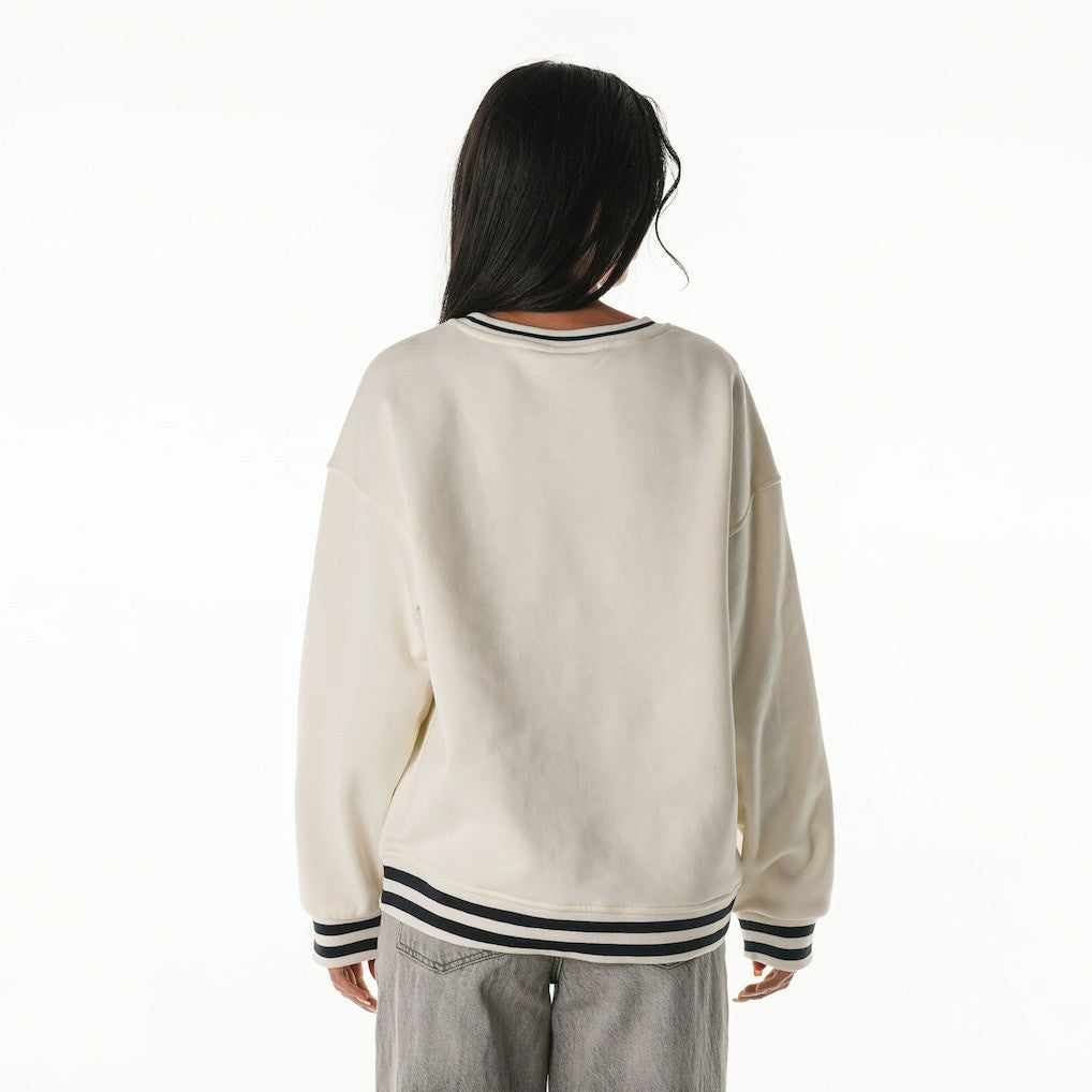 The Wild Collective Women's Oversized Vintage French Terry Sweatshirt - New England Patriots