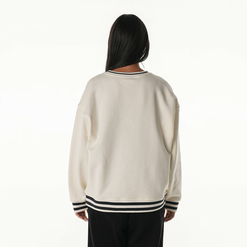 The Wild Collective Women's Oversized Vintage French Terry Sweatshirt - Seattle Seahawks