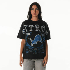 The Wild Collective Women's Oversized Laurel Graphic Dolman T-Shirt - Detroit Lions