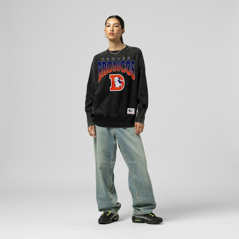Women's Delineate Mineral Wash Crewneck Sweatshirt - Denver Broncos