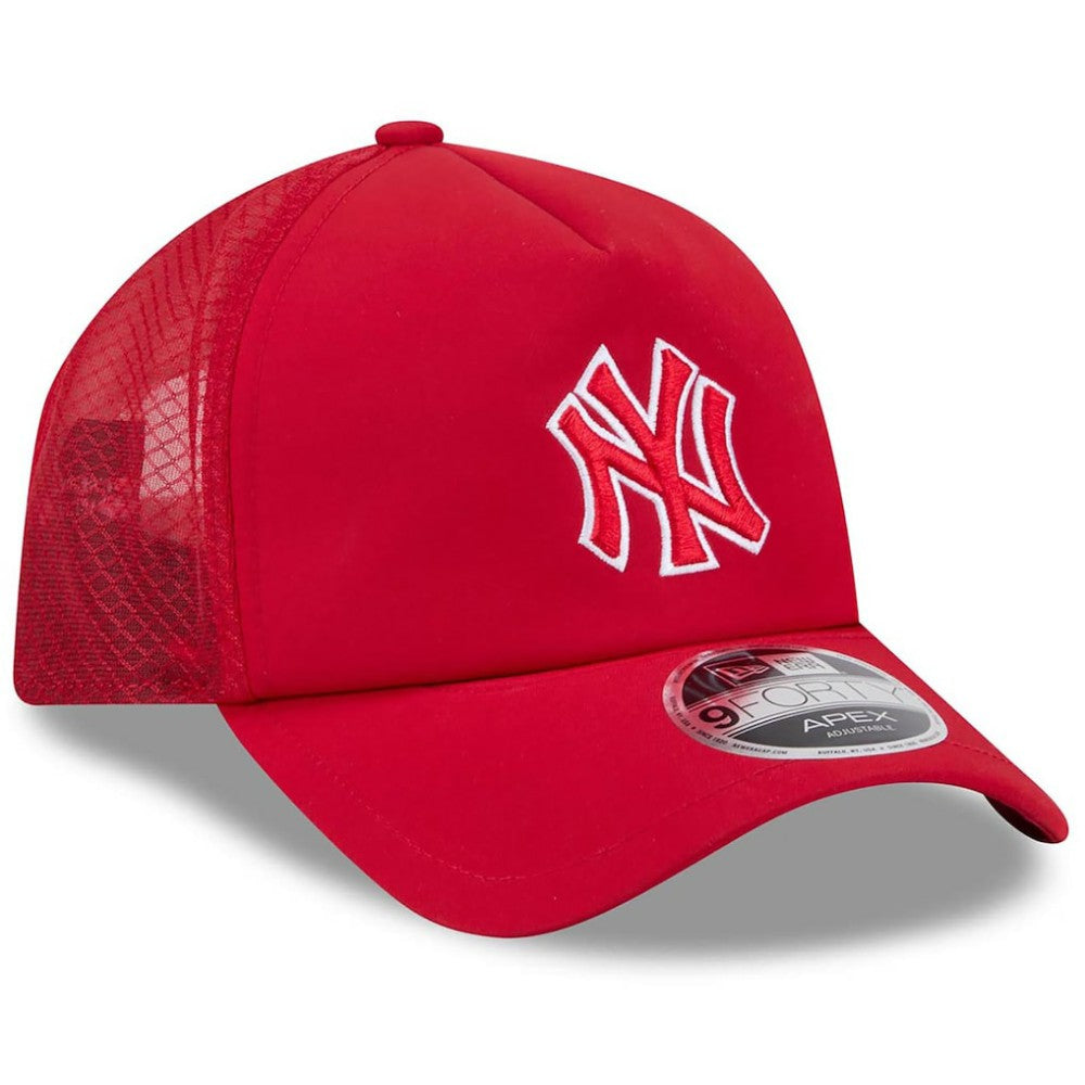 MLB New York Yankees New Era 2026 Batting Practice Alternate Apex 9FORTY Adjustable Hat