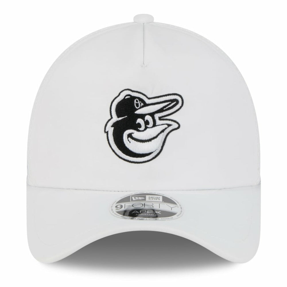 MLB Baltimore Orioles New Era 2026 Batting Practice Apex 9FORTY Adjustable Trucker Hat