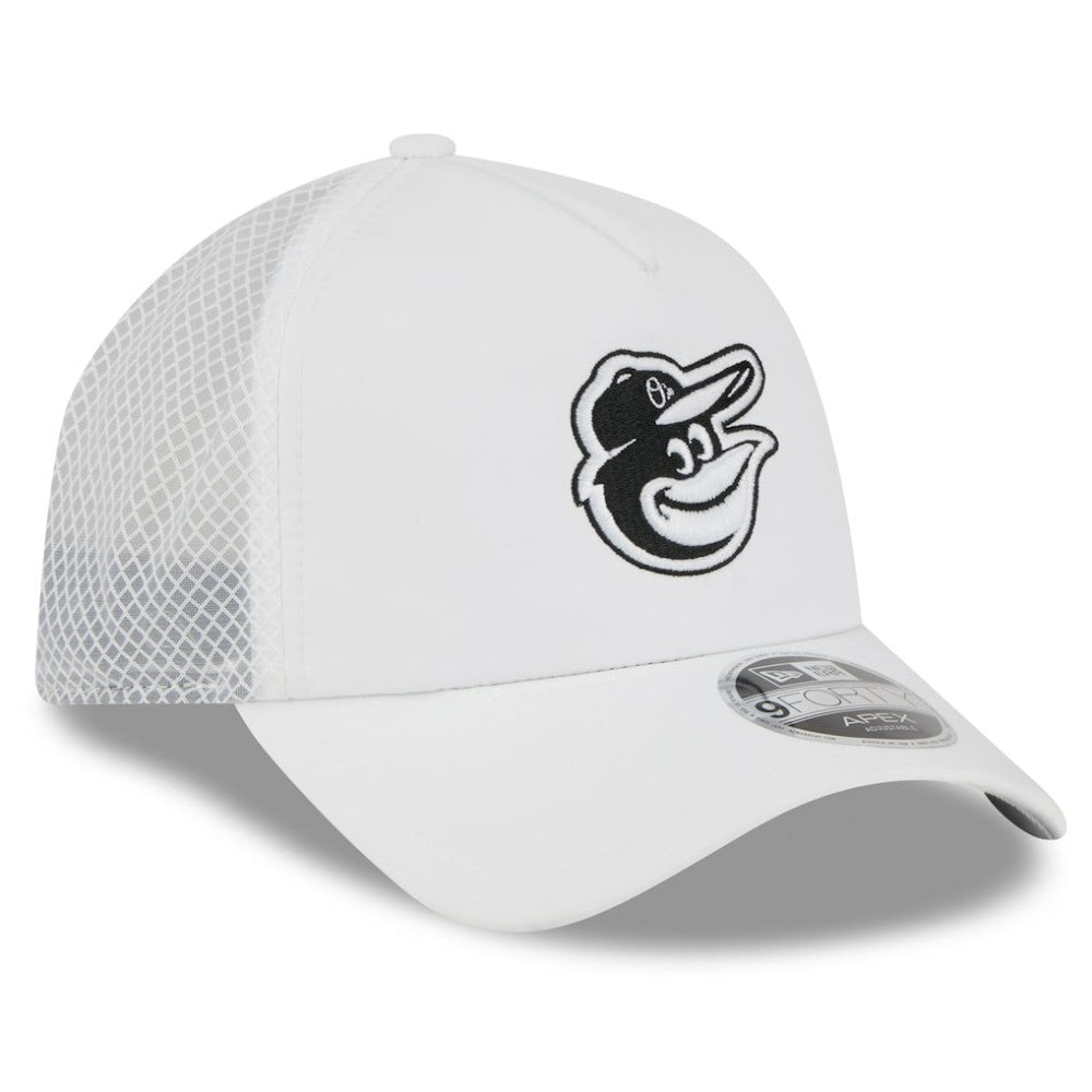 MLB Baltimore Orioles New Era 2026 Batting Practice Apex 9FORTY Adjustable Trucker Hat