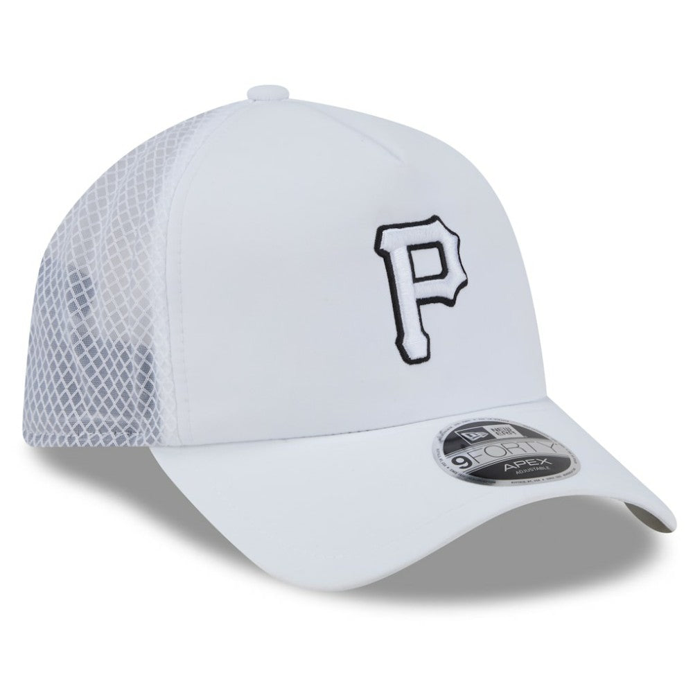 MLB Pittsburgh Pirates New Era 2026 Batting Practice Apex 9FORTY Adjustable Trucker Hat
