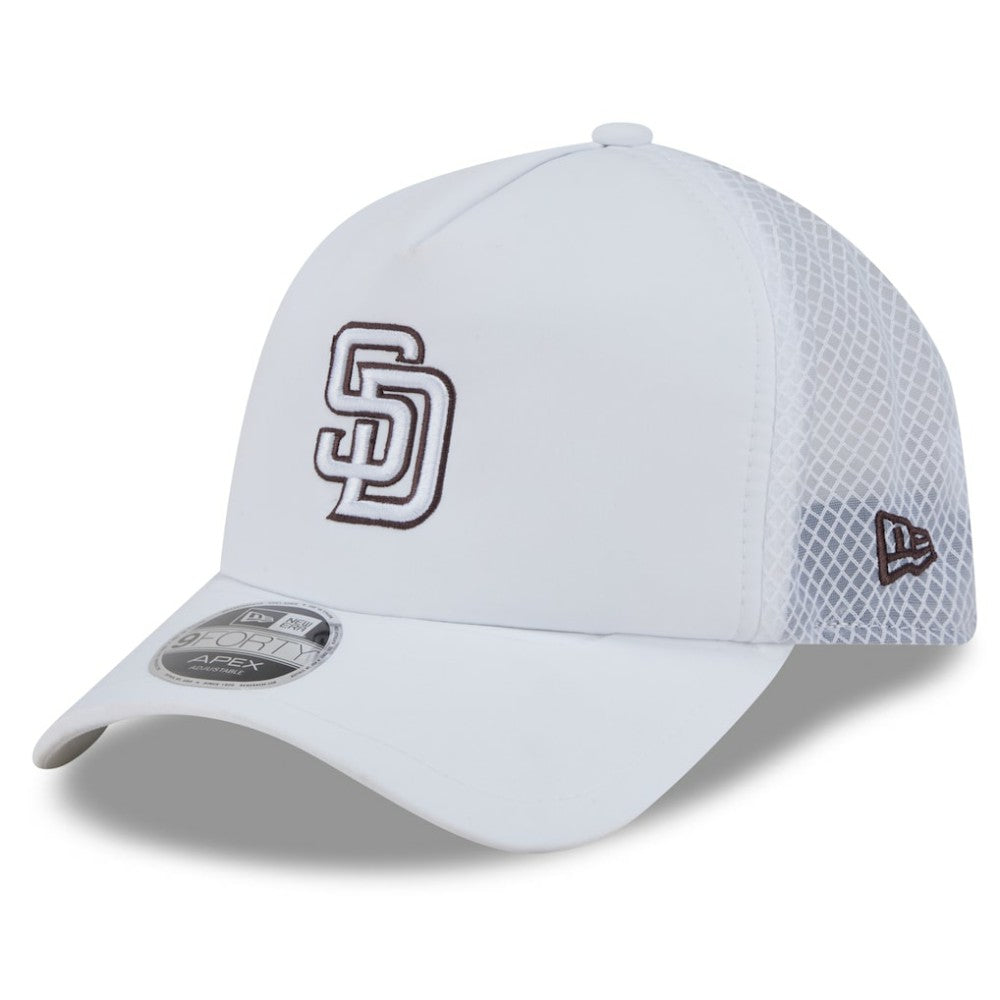 MLB San Diego Padres New Era 2026 Batting Practice Apex 9FORTY Adjustable Trucker Hat