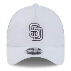MLB San Diego Padres New Era 2026 Batting Practice Apex 9FORTY Adjustable Trucker Hat