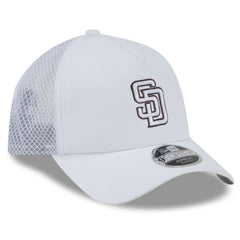 MLB San Diego Padres New Era 2026 Batting Practice Apex 9FORTY Adjustable Trucker Hat