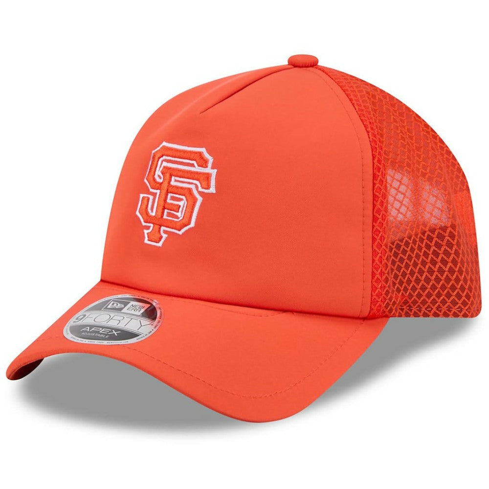 MLB San Francisco Giants New Era 2026 Batting Practice Apex 9FORTY Adjustable Trucker Hat