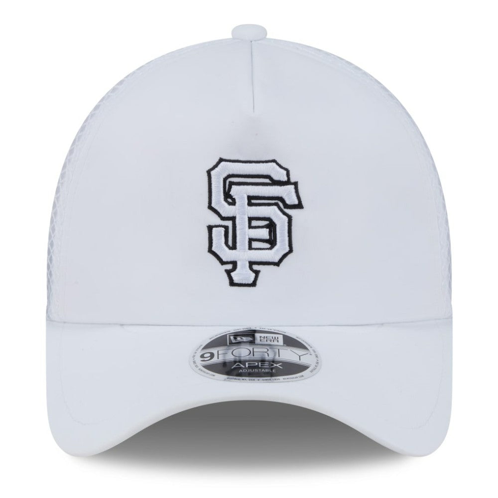 MLB San Francisco Giants New Era 2026 Batting Practice Apex 9FORTY Adjustable Trucker Hat