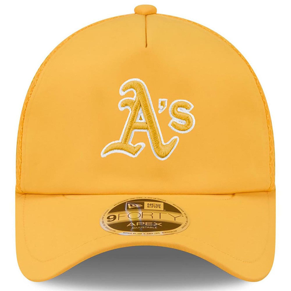 MLB Athletics New Era 2026 Batting Practice Apex 9FORTY Adjustable Trucker Hat