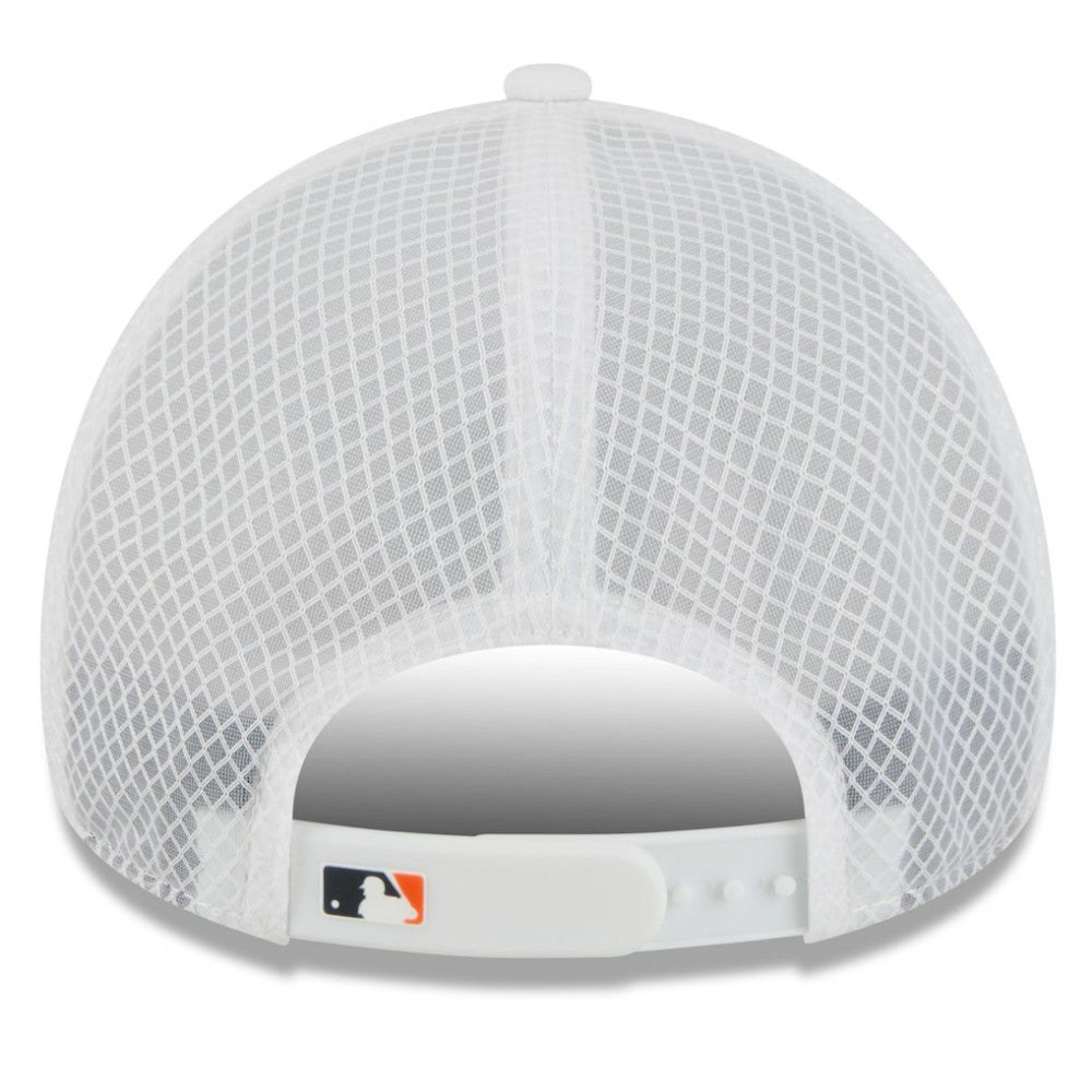 MLB Detroit Tigers New Era 2026 Batting Practice Apex 9FORTY Adjustable Trucker Hat