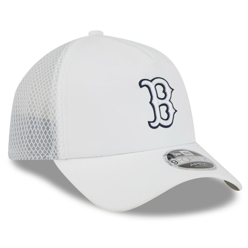 MLB Boston Red Sox New Era 2026 Batting Practice Apex 9FORTY Adjustable Trucker Hat