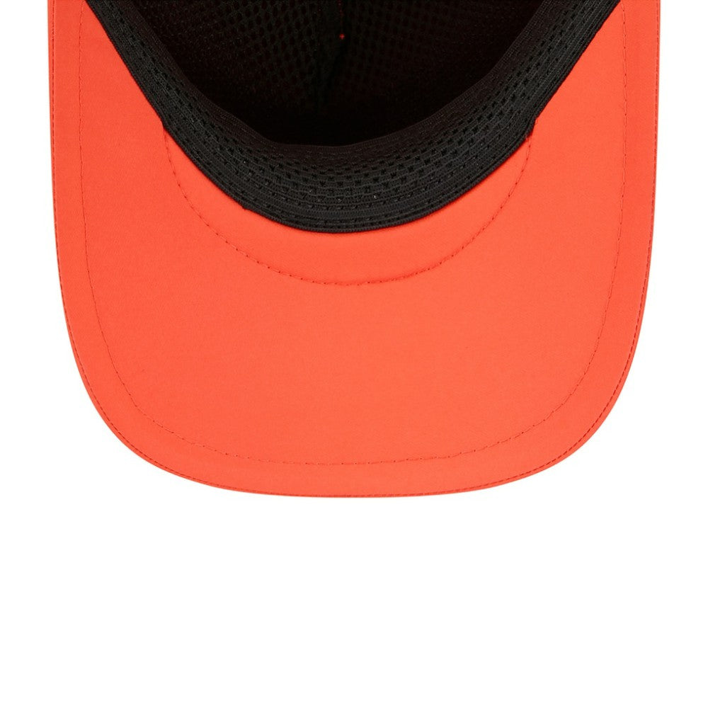 MLB Houston Astros New Era 2026 Batting Practice Apex 9FORTY Adjustable Trucker Hat