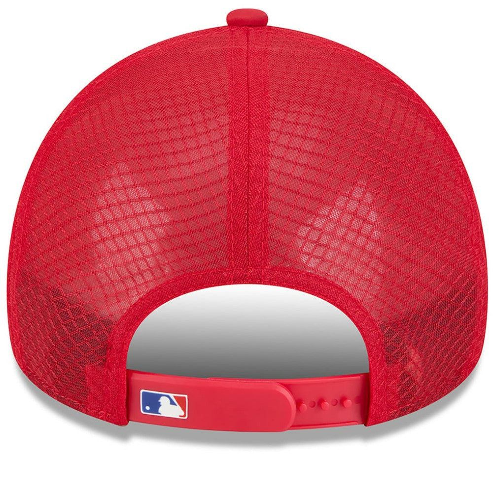 MLB Chicago Cubs New Era 2026 Batting Practice Apex 9FORTY Adjustable Trucker Hat