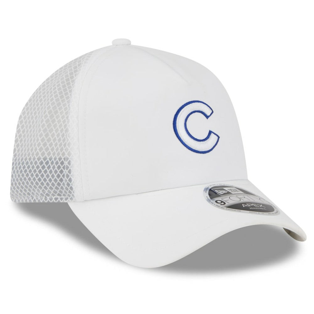 MLB Chicago Cubs New Era 2026 Batting Practice Apex 9FORTY Adjustable Trucker Hat