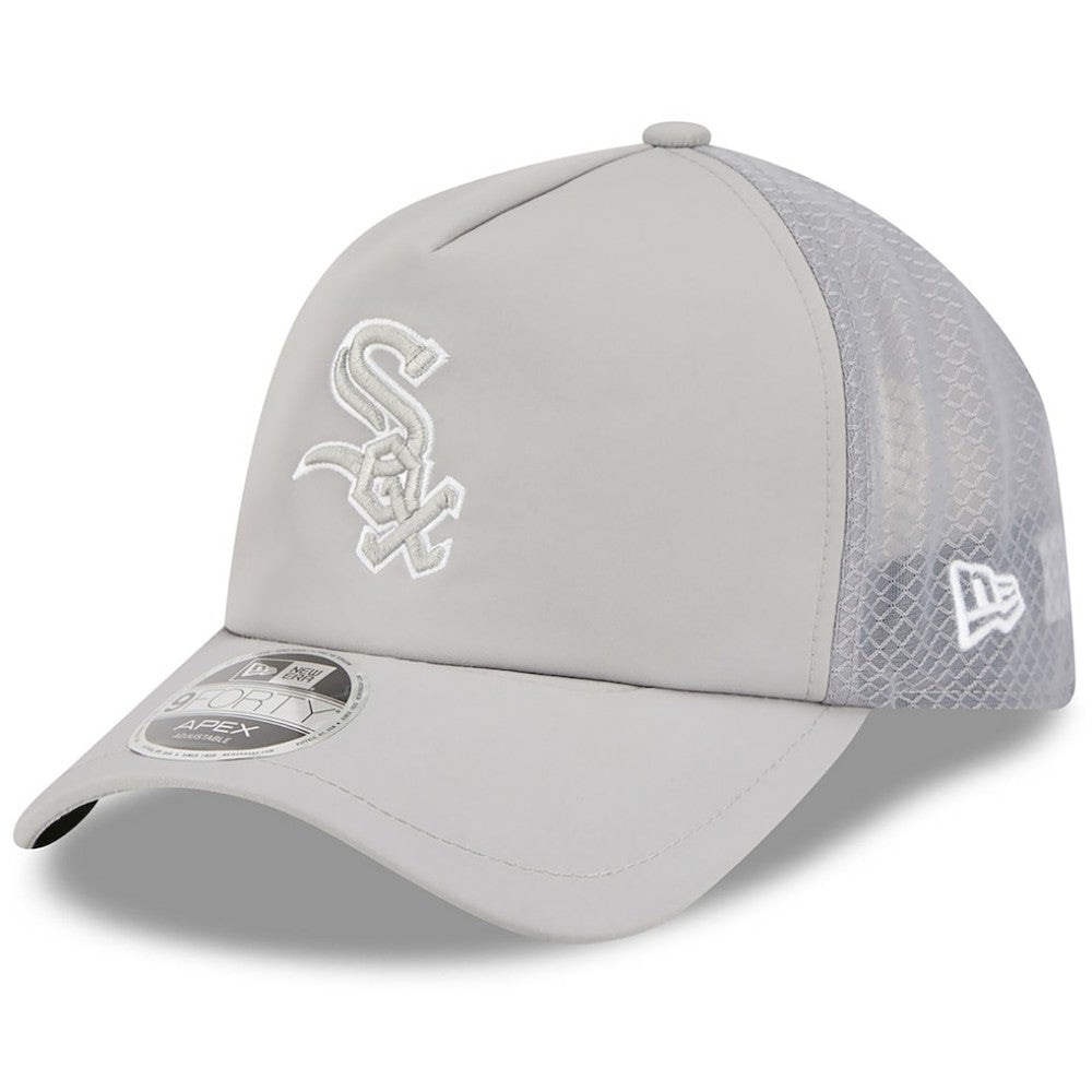 MLB Chicago White Sox New Era 2026 Batting Practice Apex 9FORTY Adjustable Trucker Hat