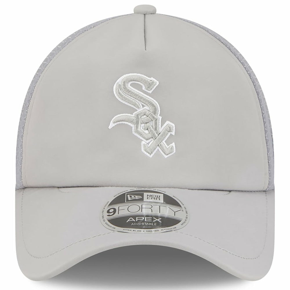 MLB Chicago White Sox New Era 2026 Batting Practice Apex 9FORTY Adjustable Trucker Hat