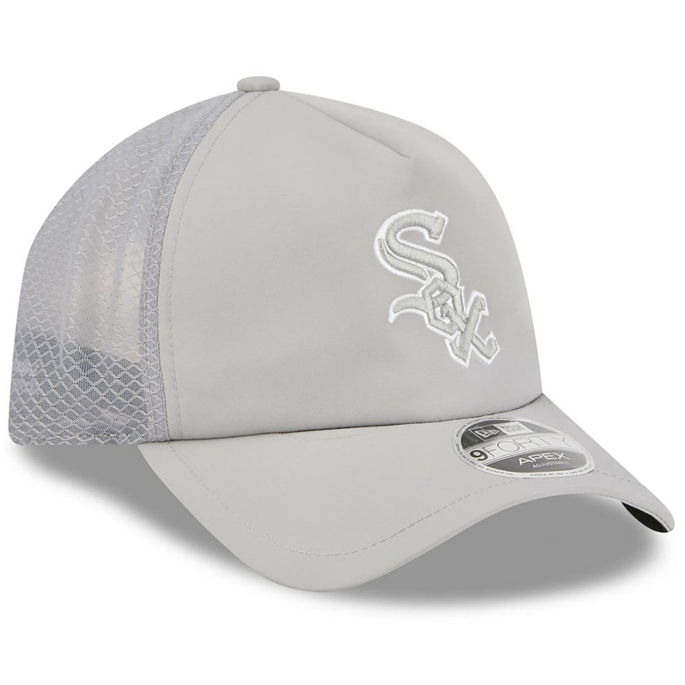 MLB Chicago White Sox New Era 2026 Batting Practice Apex 9FORTY Adjustable Trucker Hat