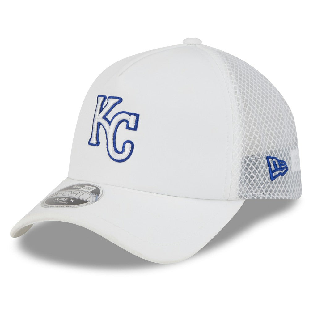 MLB Kansas City Royals New Era 2026 Batting Practice Apex 9FORTY Adjustable Trucker Hat