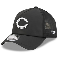 MLB Cincinnati Reds New Era 2026 Batting Practice Apex 9FORTY Adjustable Trucker Hat