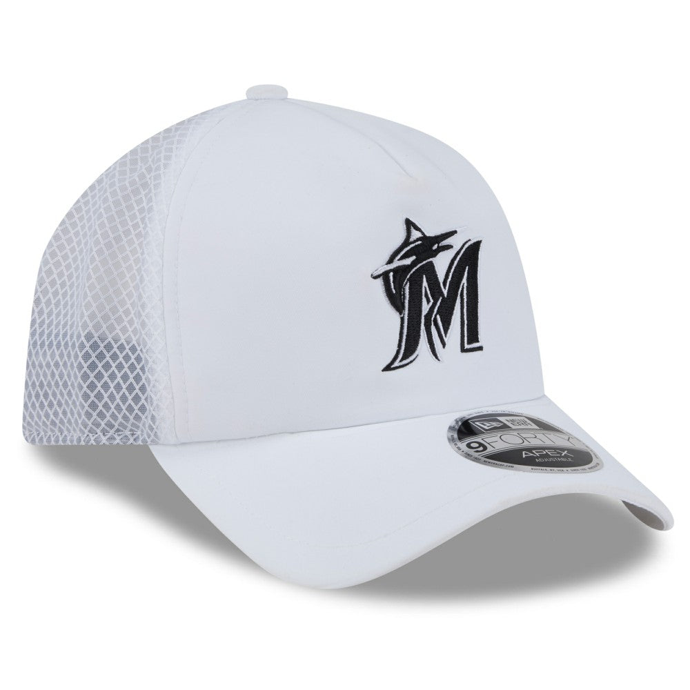 MLB Miami Marlins New Era 2026 Batting Practice Apex 9FORTY Adjustable Trucker Hat