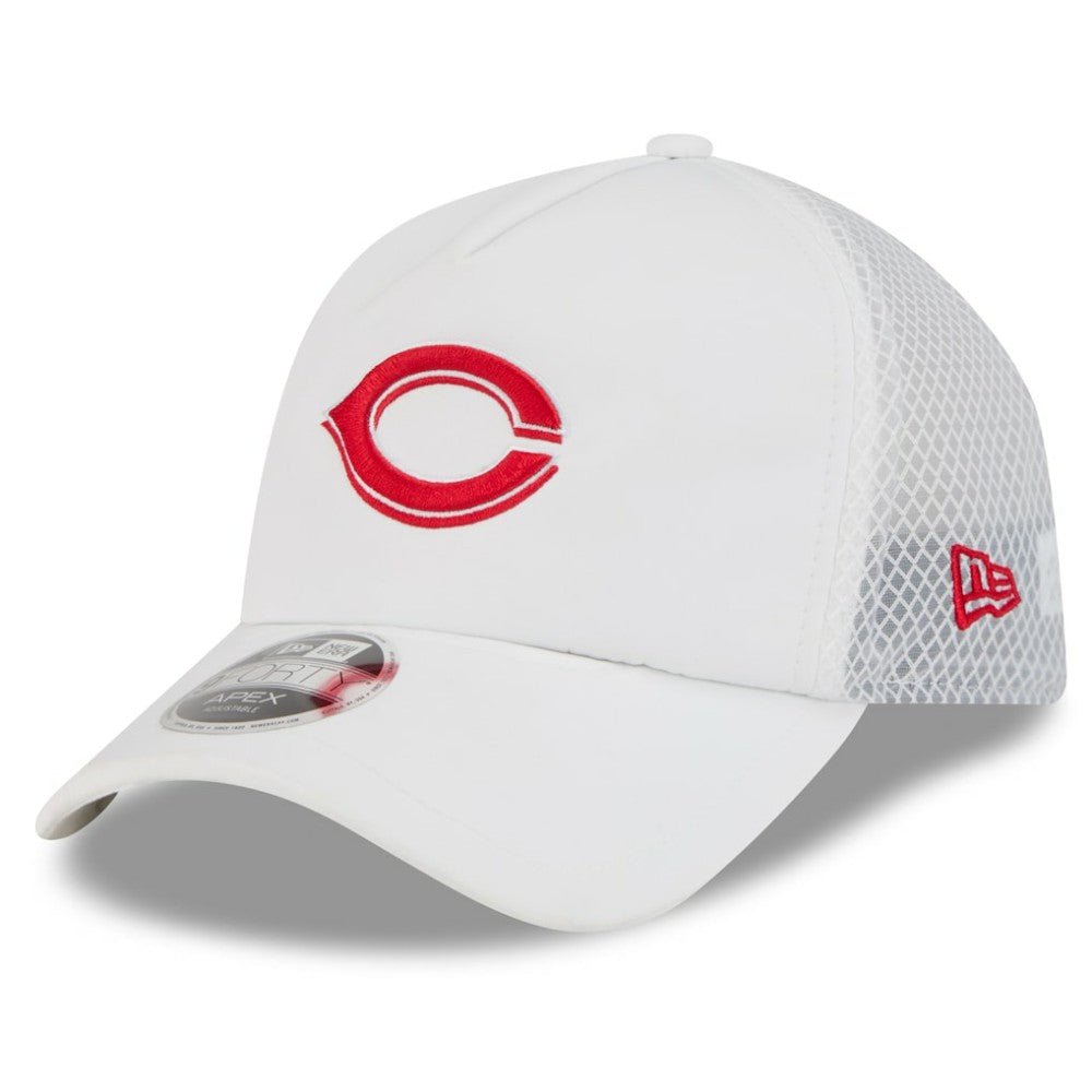 MLB Cincinnati Reds New Era 2026 Batting Practice Apex 9FORTY Adjustable Trucker Hat