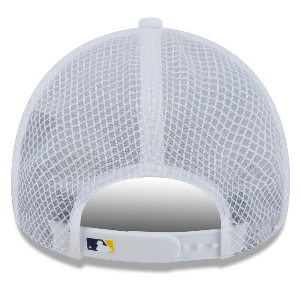 MLB Milwaukee Brewers New Era 2026 Batting Practice Apex 9FORTY Adjustable Trucker Hat