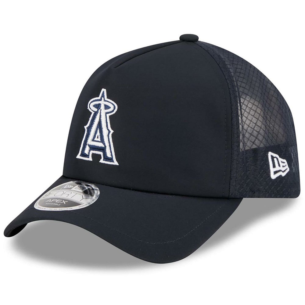 MLB Los Angeles Angels New Era 2026 Batting Practice Apex 9FORTY Adjustable Trucker Hat