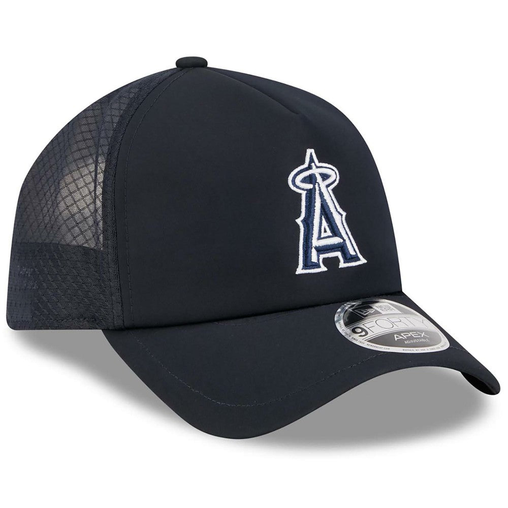 MLB Los Angeles Angels New Era 2026 Batting Practice Apex 9FORTY Adjustable Trucker Hat