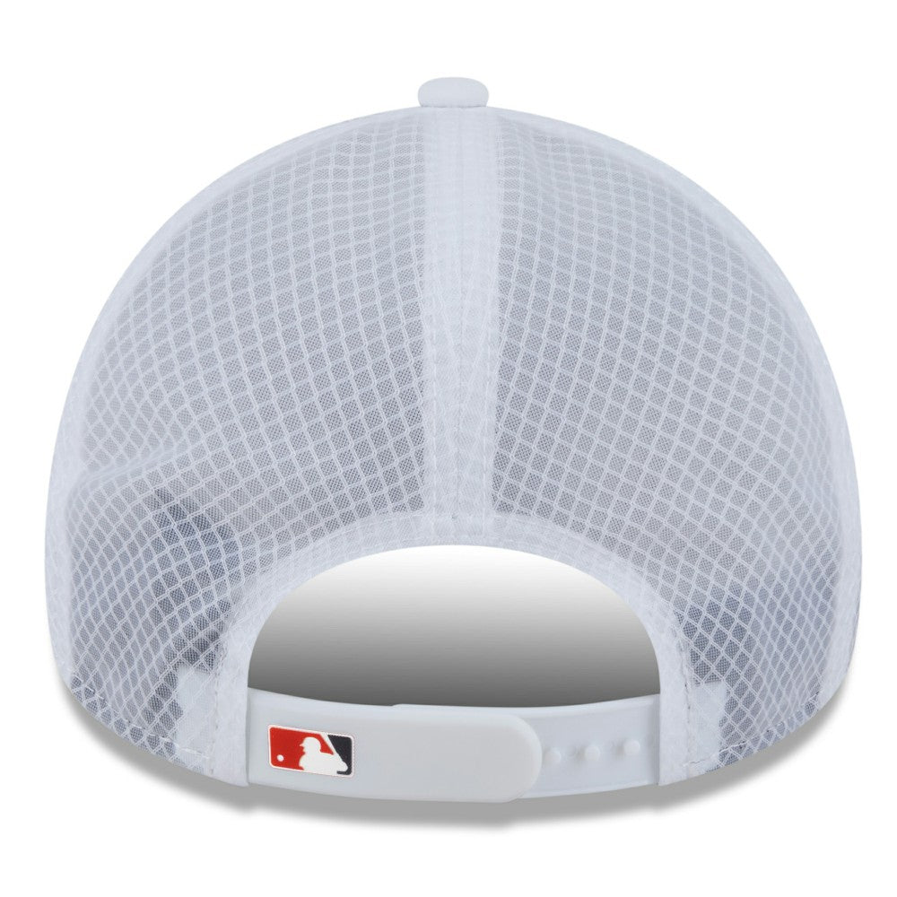 MLB Los Angeles Angels New Era 2026 Batting Practice Apex 9FORTY Adjustable Trucker Hat